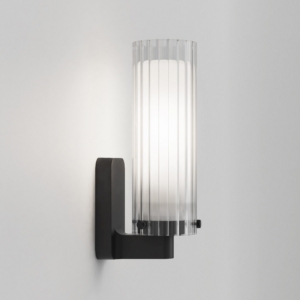 Vägglampa svart med klar glasdesign