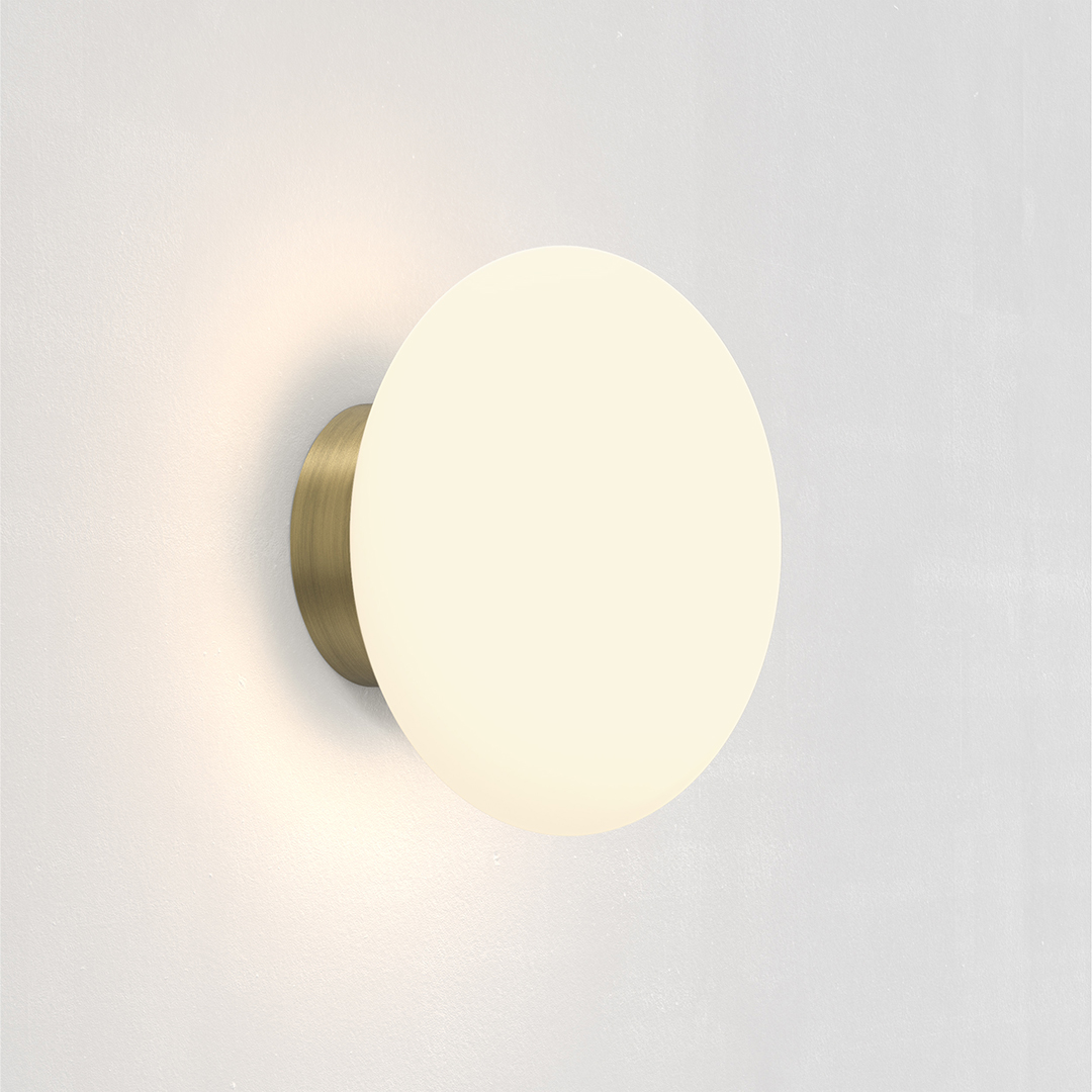 Rund vägglampa Zeppo wall med mjukt ljus från Astro