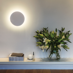 Eclipse målningsbar vägglampa i gips.