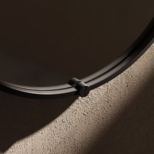 Frame oval spegel med belysning.