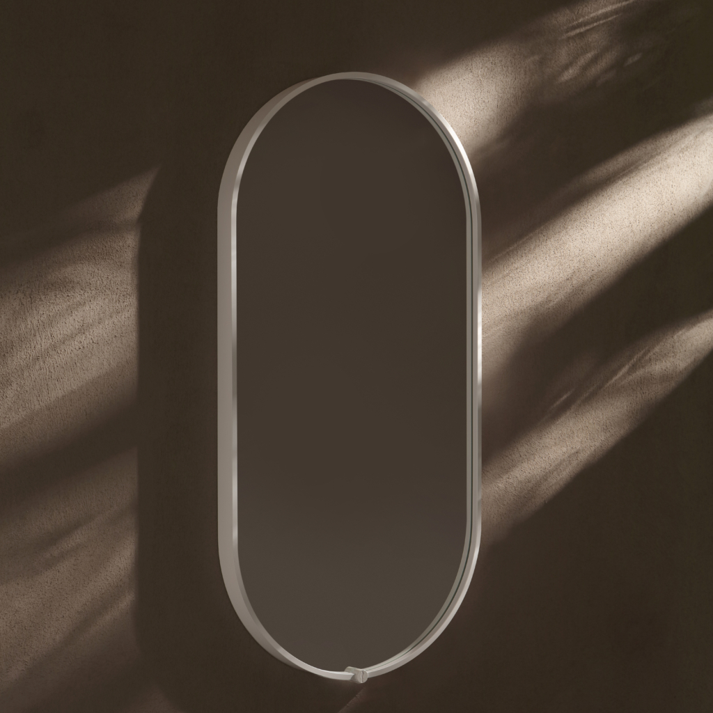 Frame oval spegel med belysning.