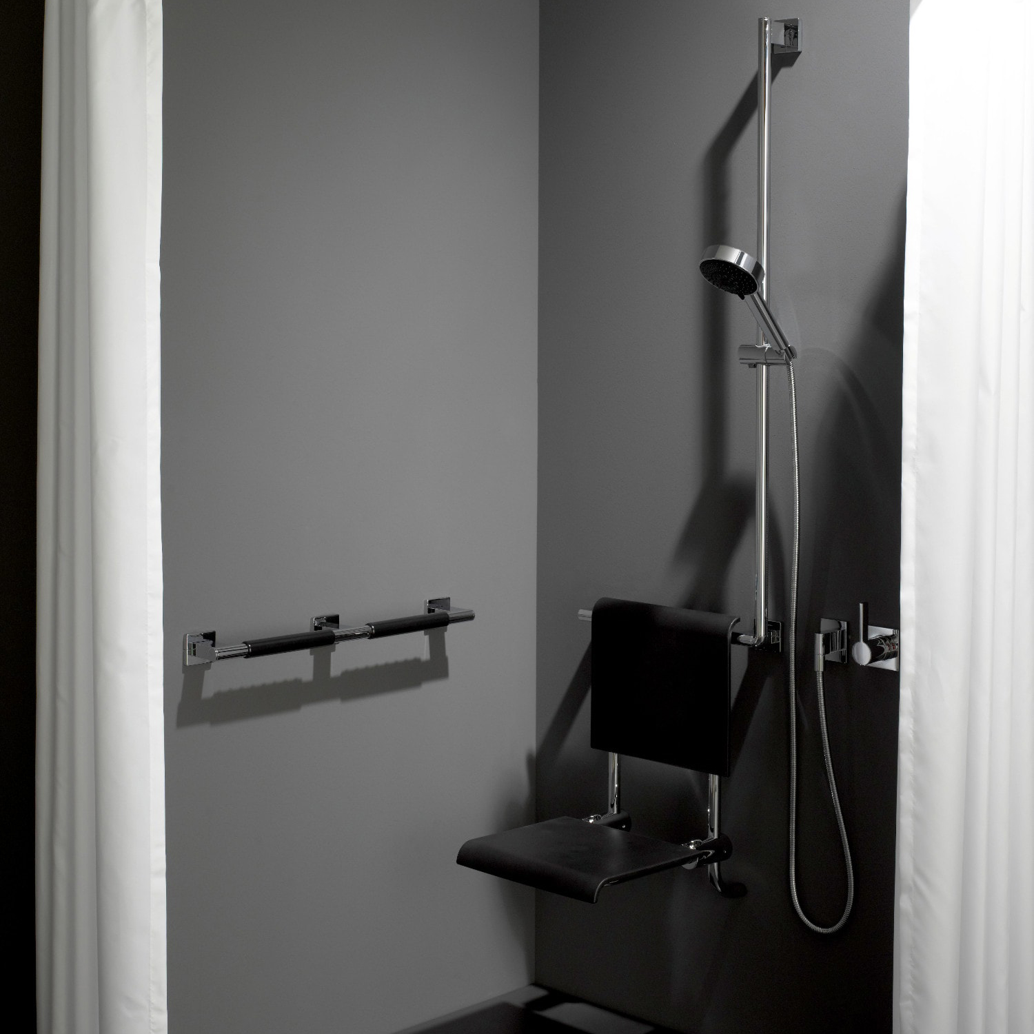 Badhandtag för vägg