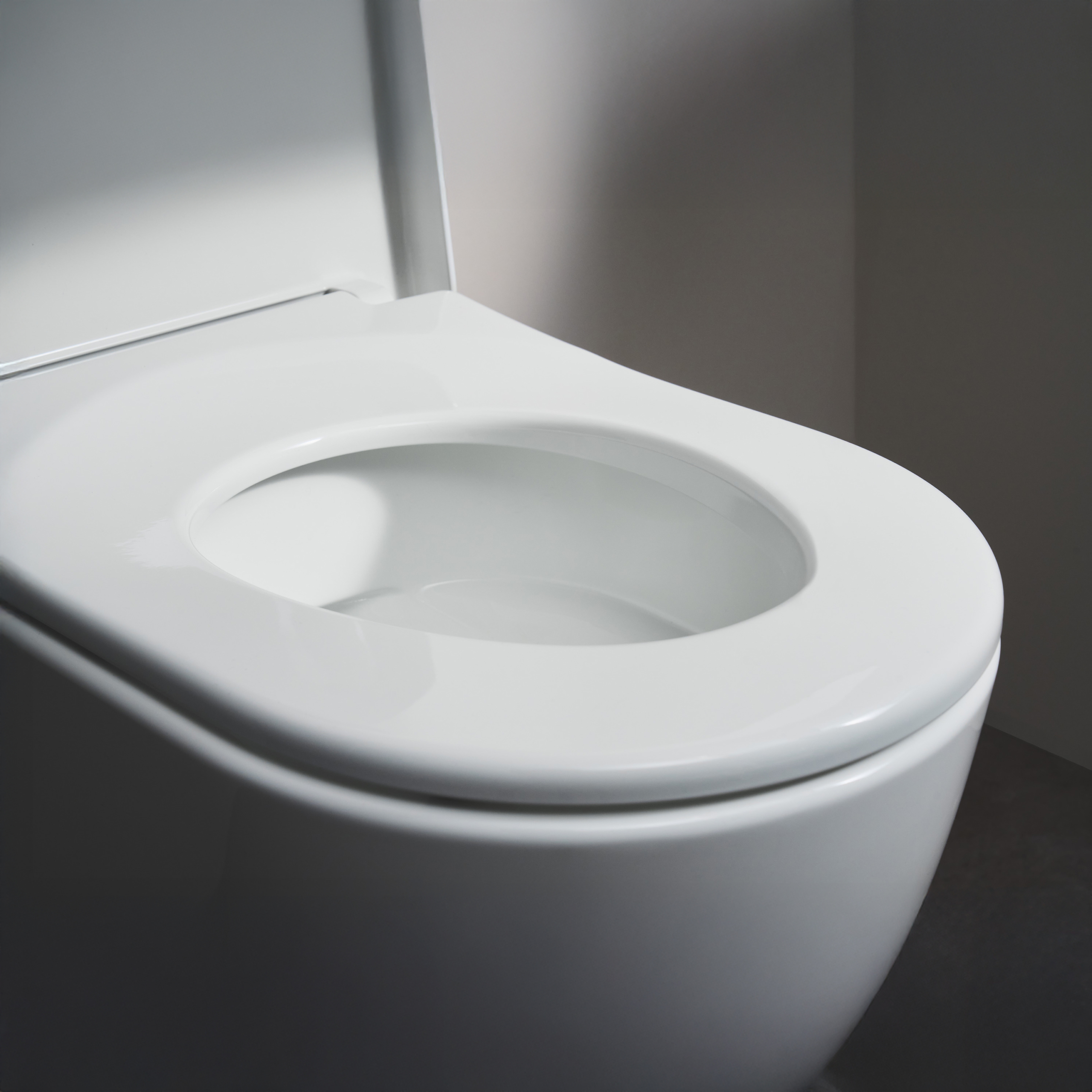 ME by Starck Hero Edition, vägghängd toalettstol från Duravit.