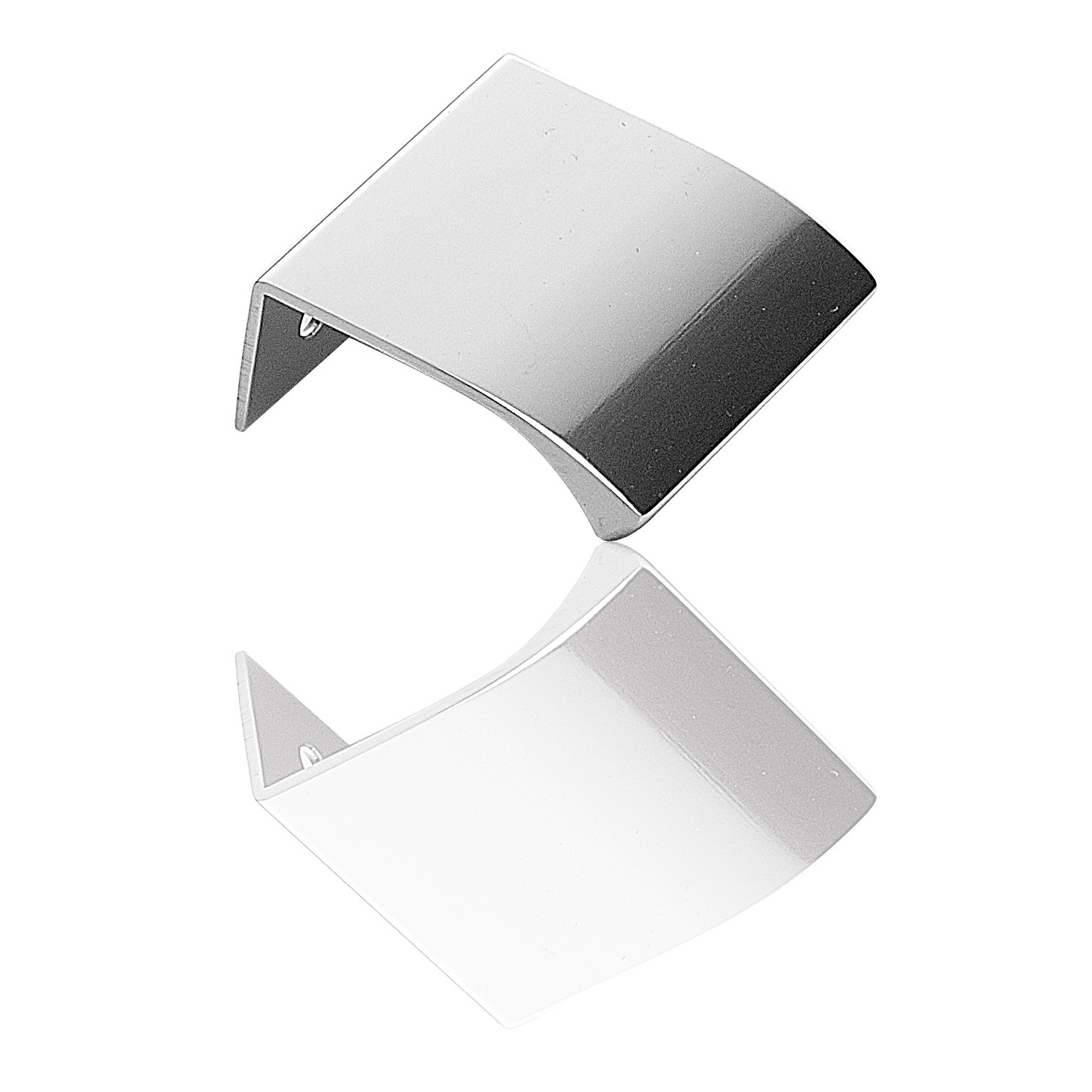 Edge handtag till en kommod.
