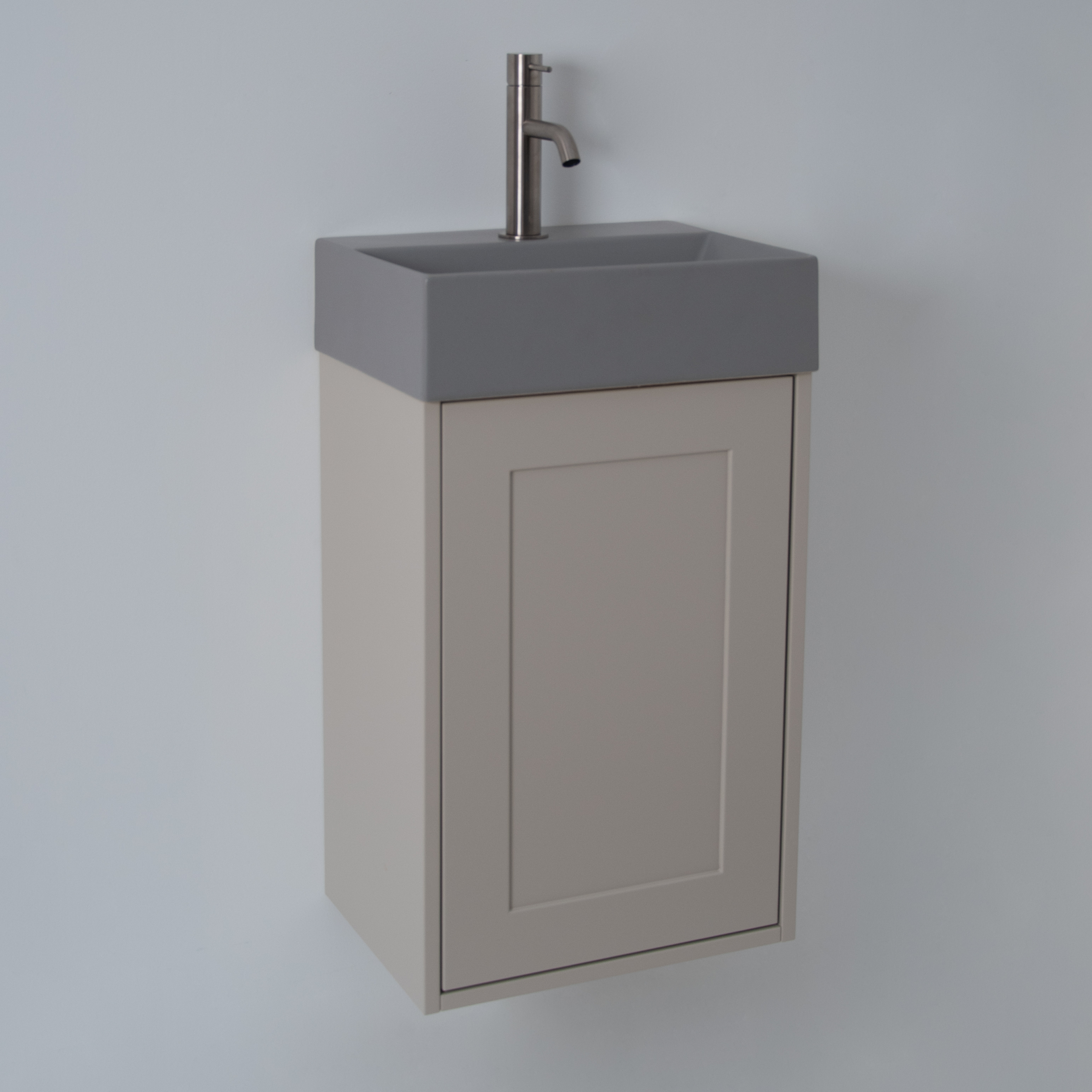 Spiken 390 tvättställsskåp med tvättställ och blandare