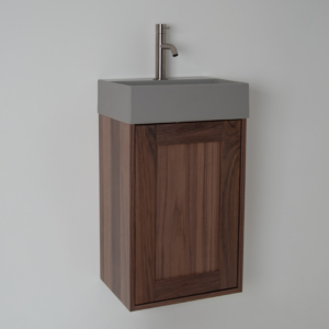 Spiken 390 tvättställsskåp med tvättställ och blandare.