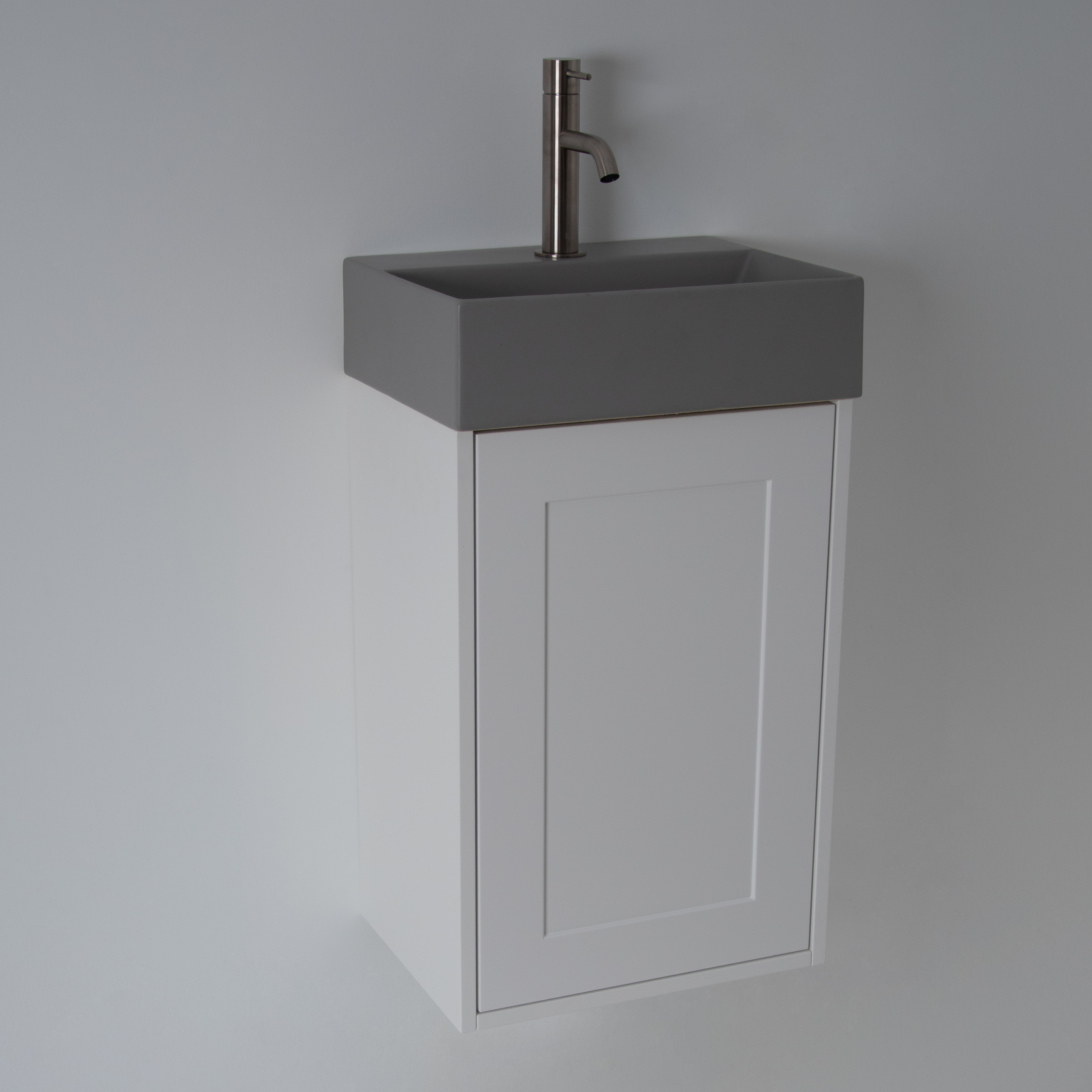 Spiken 390 tvättställsskåp med tvättställ och blandare