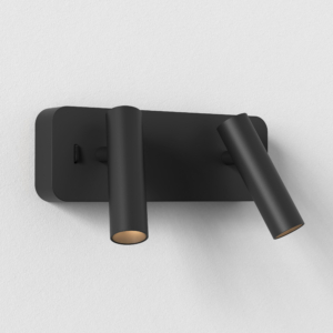 Enna Twin sänglampa, läslampa på en vägg.