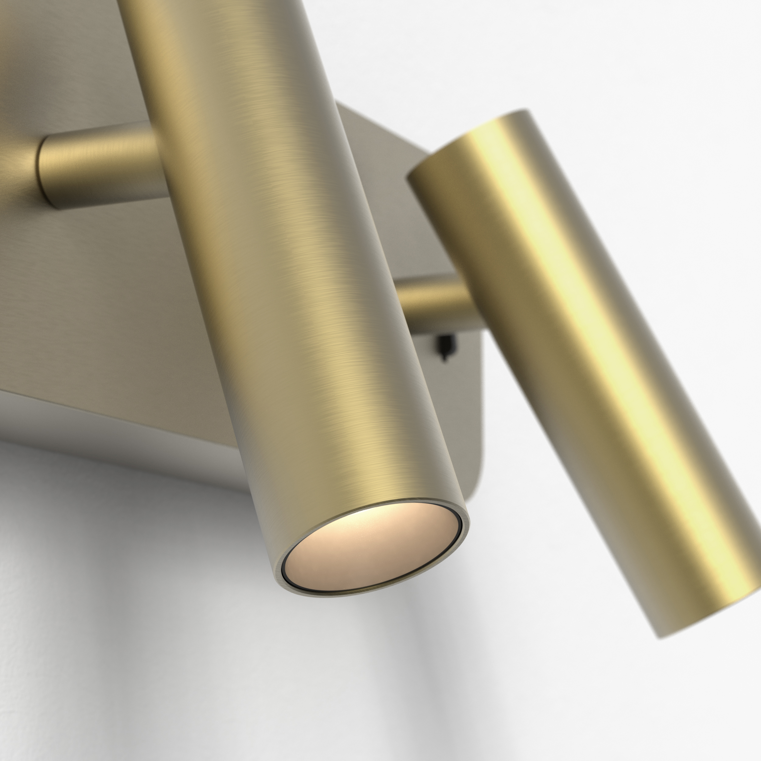 Enna Twin sänglampa, läslampa på en vägg.