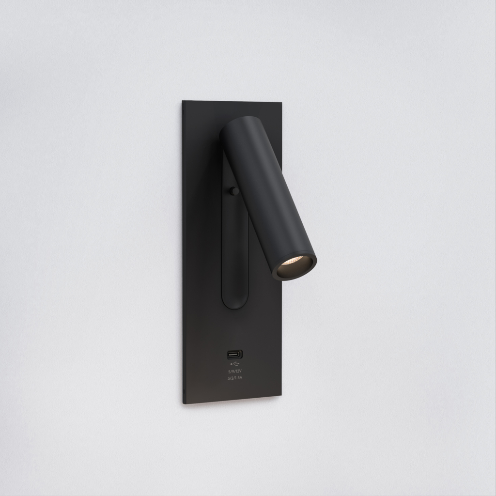 Fuse 3 USB C, sänglampa.