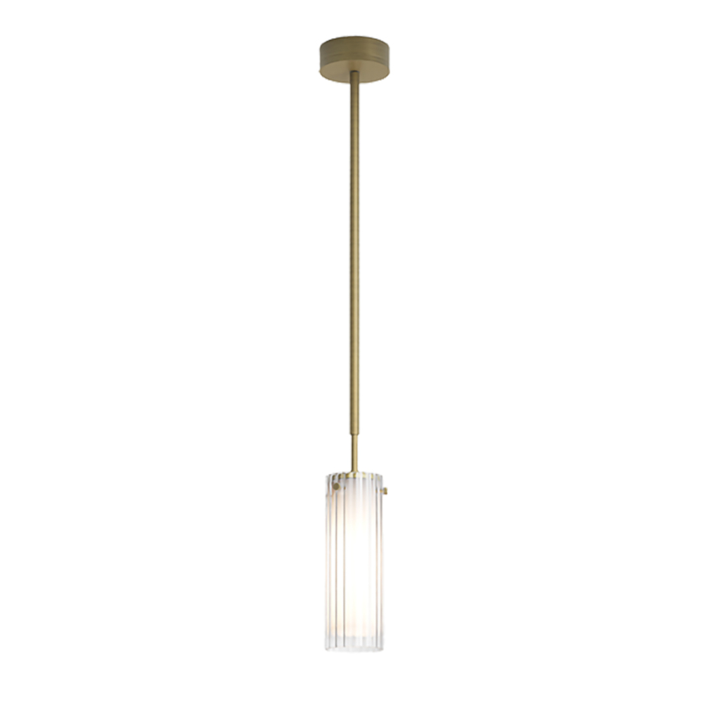 Närbild på pendlande lampa Ottavino Pendant med ett räfflat frostat glas i färgen matt borstad mässing.